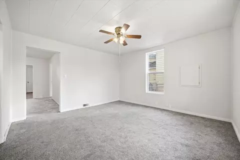 Living - 606 SW 2nd St, Pendleton, OR 97801 photo 1 of 4