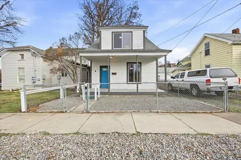 606 SW 2nd St, Pendleton, OR 97801