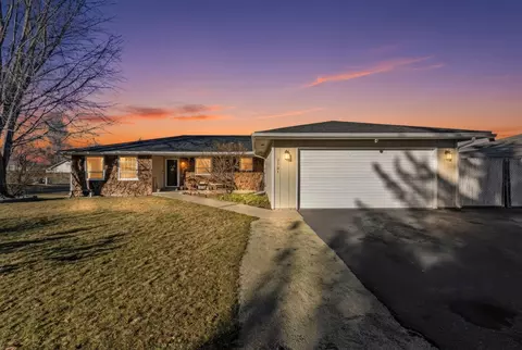 5101 Laurelwood Dr, Klamath Falls, OR 97603