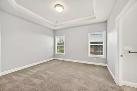 Bedroom - 436 Cheney Loop, Central Point, OR 97502 photo 2 of 4