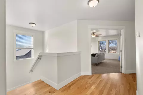 Entry Way - 78 Greenmoor Dr, Eagle Point, OR 97524 photo 3 of 4