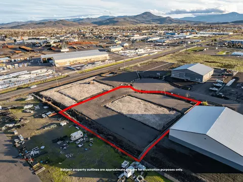 1917 Bobcat Way, White City, OR 97503