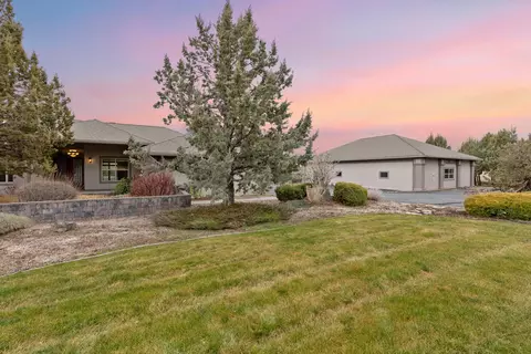 2158 SE Blue Skies Ln, Prineville, OR 97754