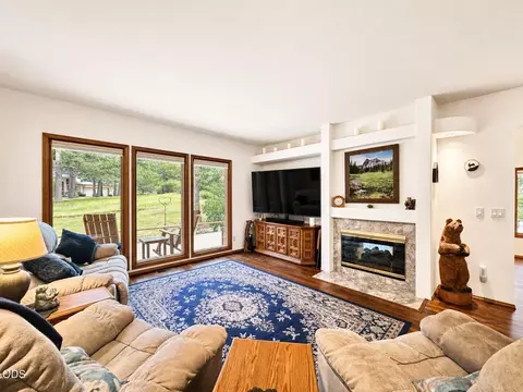 60716 Willow Creek Loop, Bend, OR 97702 photo 10