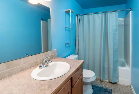 Bath - 514 Scenic Loop, Culver, OR 97734 photo 1 of 2