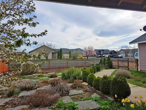 Exterior - 514 Scenic Loop, Culver, OR 97734 photo 11 of 11