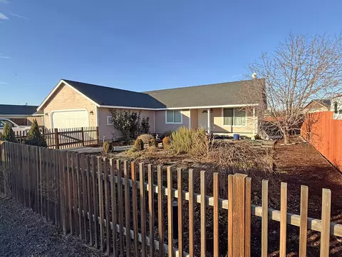 Exterior - 514 Scenic Loop, Culver, OR 97734 photo 2 of 11