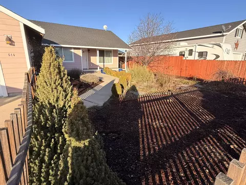Exterior - 514 Scenic Loop, Culver, OR 97734 photo 3 of 11