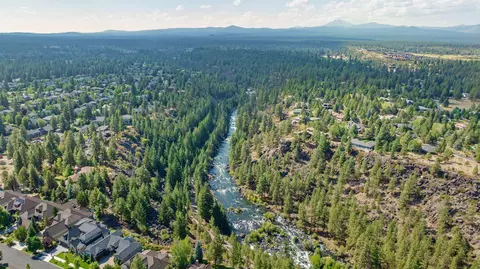 View/Area - 19788 Chicory Ave, Bend, OR 97702 photo 4 of 4