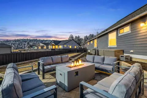 2984 NW Hidden Ridge Dr, Bend, OR 97703