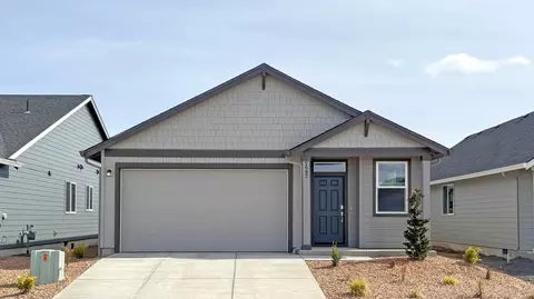 2682 NW 26th Lp N, Redmond, OR 97756
