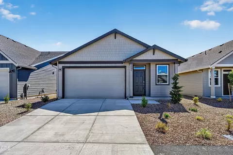 2682 NW 26th Lp N, Redmond, OR 97756