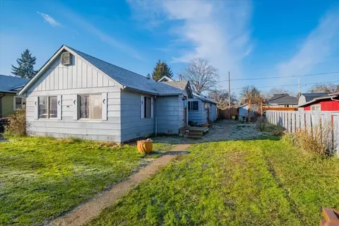 471 Birch St, Junction City, OR 97448