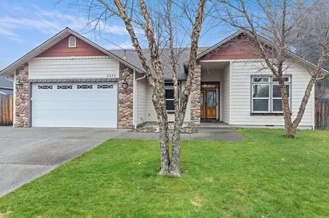 2084 SW Ford St, Grants Pass, OR 97526