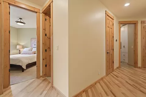 Entry Way - 19541 Sugar Mill Loop, Bend, OR 97702 photo 2 of 3
