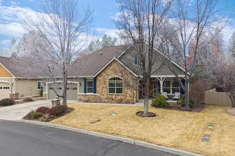 19541 Sugar Mill Loop, Bend, OR 97702