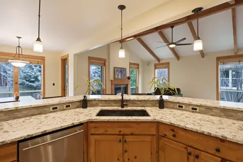 Kitchen - 19541 Sugar Mill Loop, Bend, OR 97702 photo 5 of 5