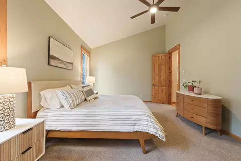 Bedroom - 19541 Sugar Mill Loop, Bend, OR 97702 photo 3 of 5