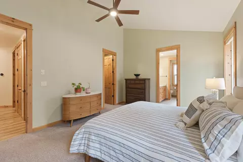 Bedroom - 19541 Sugar Mill Loop, Bend, OR 97702 photo 2 of 5