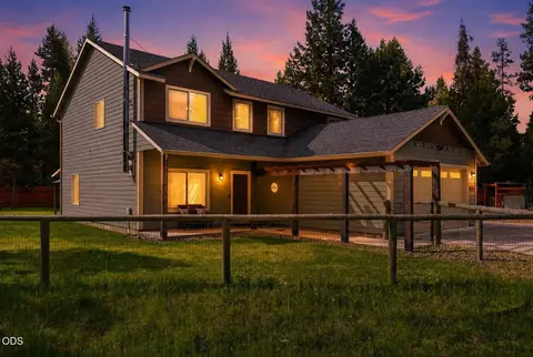 56058 Snow Goose Rd, Bend, OR 97707