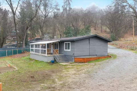 2526 Upper River Rd, Grants Pass, OR 97526