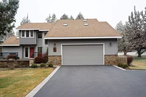 2139 Osprey Dr, Redmond, OR 97756