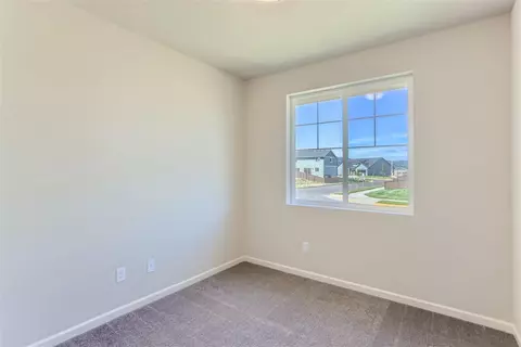 63221 Carly Ln, Bend, OR 97701 photo 11