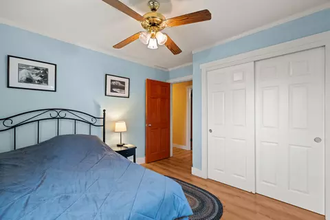 Bedroom - 450 Crestview Loop, Grants Pass, OR 97527 photo 2 of 2