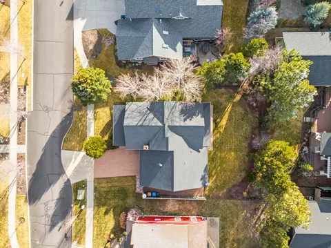 View/Area - 2403 NW Brickyard St, Bend, OR 97703 photo 4 of 6