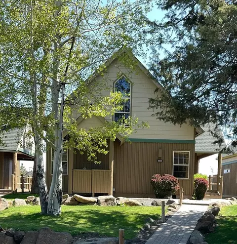 4631 Marsh Hawk Dr, Klamath Falls, OR 97601