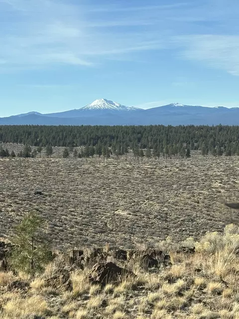 22573 Calgary Dr, Bend, OR 97702