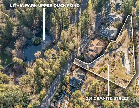 251 Granite St, Ashland, OR 97520