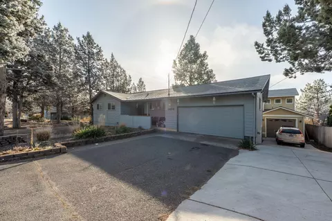 1409 NW Portland Ave Apt 1 2 # 1 & 2, Bend, OR 97703