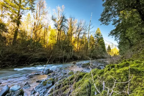 1800 Arrowhead Dr, O'brien, OR 97534