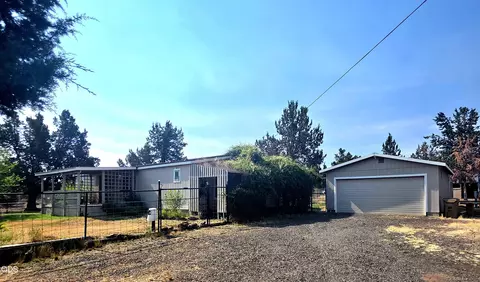 12916 SW Wheat Grass Rd, Terrebonne, OR 97760