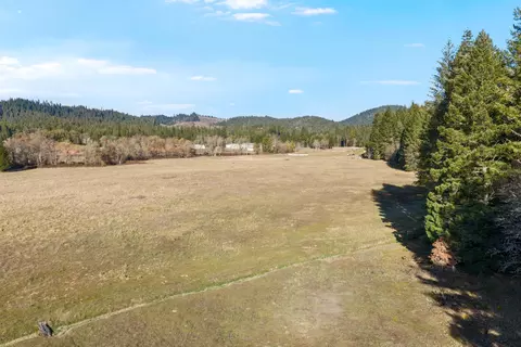1491 Draper Valley Rd, Selma, OR 97538 photo 2