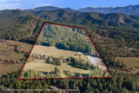 1491 Draper Valley Rd, Selma, OR 97538