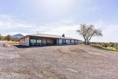 13774 SW Sego Lily Rd, Powell Butte, OR 97753