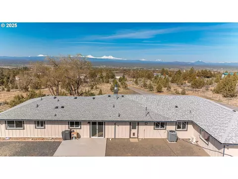 13774 SW Sego Lily Rd, Powell Butte, OR 97753