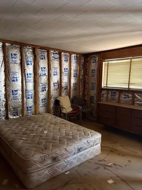 Bedroom - 51418 Evans Way, La Pine, OR 97739 photo 2 of 2