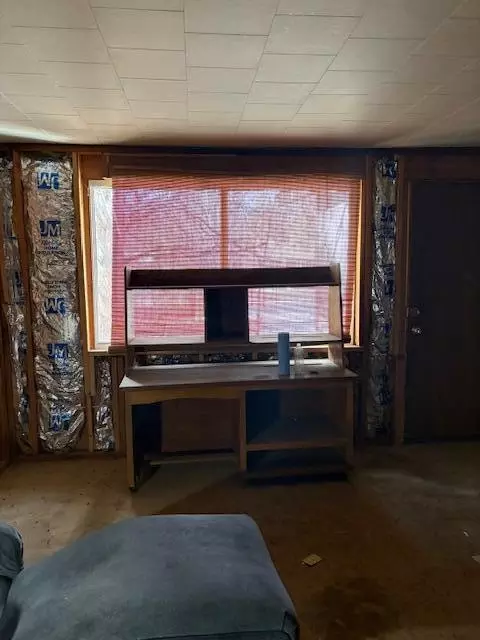 Living - 51418 Evans Way, La Pine, OR 97739 photo 1 of 2