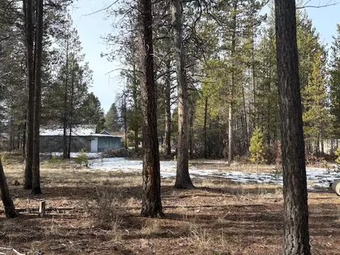 Exterior - 51418 Evans Way, La Pine, OR 97739 photo 11 of 16