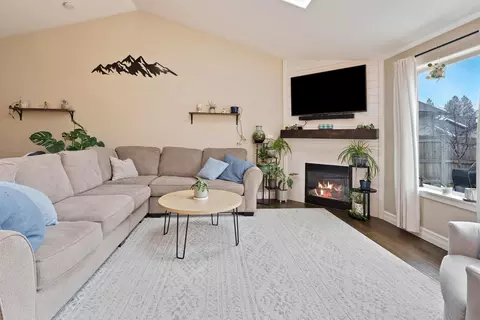 Living - 20017 Voltera Pl, Bend, OR 97702 photo 4 of 4