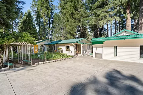 1282 Pleasant Creek Rd, Rogue River, OR 97537
