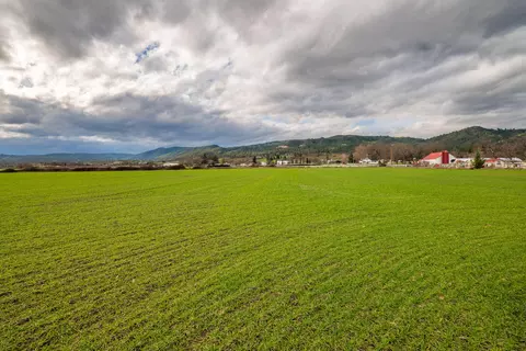 0 Lapine Ave, Central Point, OR 97502 photo 9