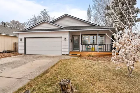 21387 Starling Dr, Bend, OR 97701