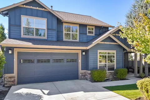 Exterior - 60813 Scotts Bluff Pl, Bend, OR 97702 photo 4 of 9