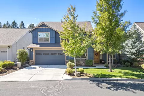 Exterior - 60813 Scotts Bluff Pl, Bend, OR 97702 photo 2 of 9