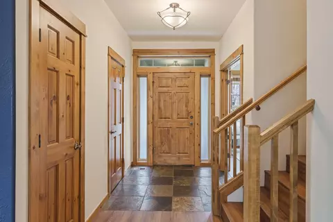Entry Way - 60813 Scotts Bluff Pl, Bend, OR 97702 photo 2 of 4