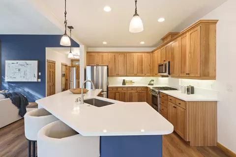 Kitchen - 60813 Scotts Bluff Pl, Bend, OR 97702 photo 2 of 4